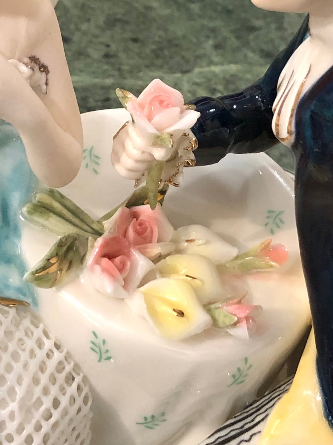 مجسمه چینی کاردست  - 