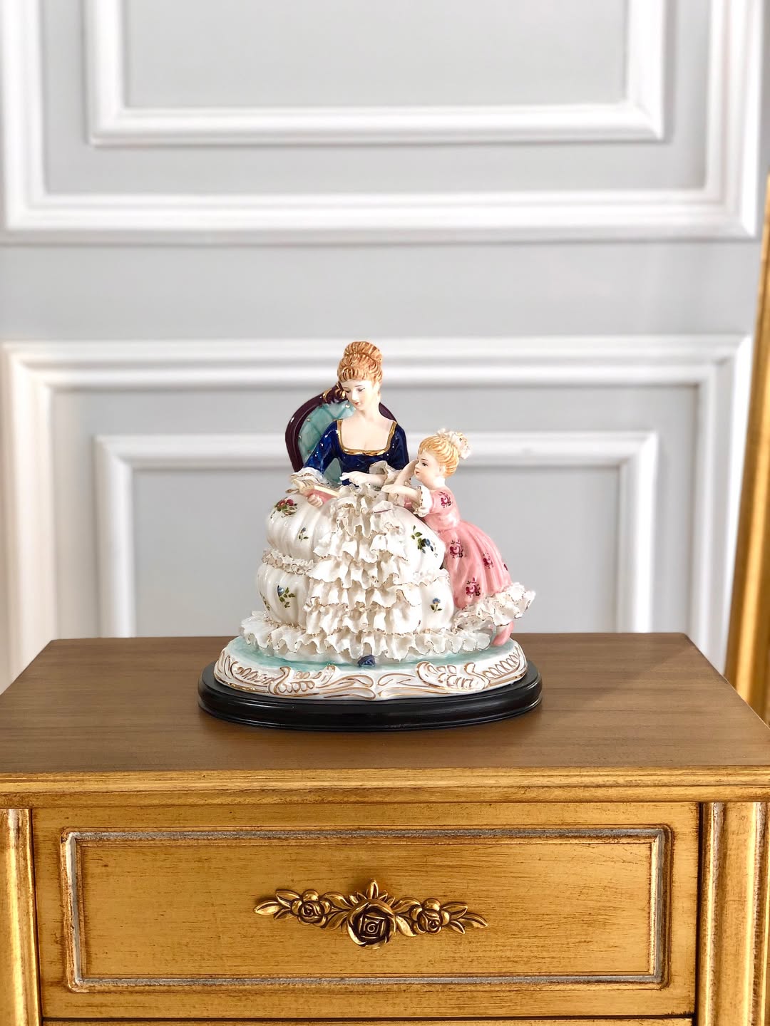 مجسمه چینی مادر و دختر  - 