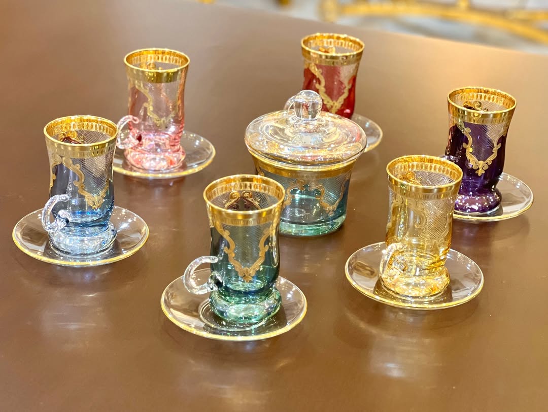 ظروف پذیرایی کمبی ۶عدد استکان نعلبکی - 