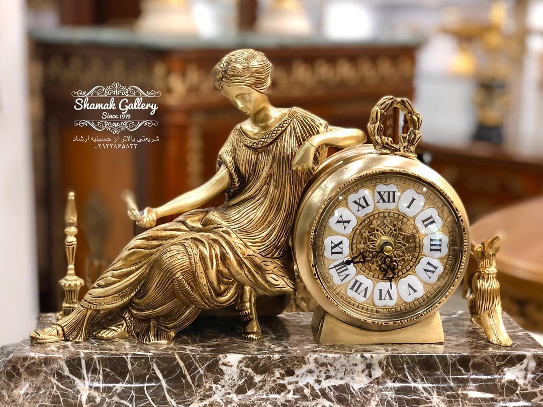 ساعت و شمعدان سنگ و برنز زن نشسته - 