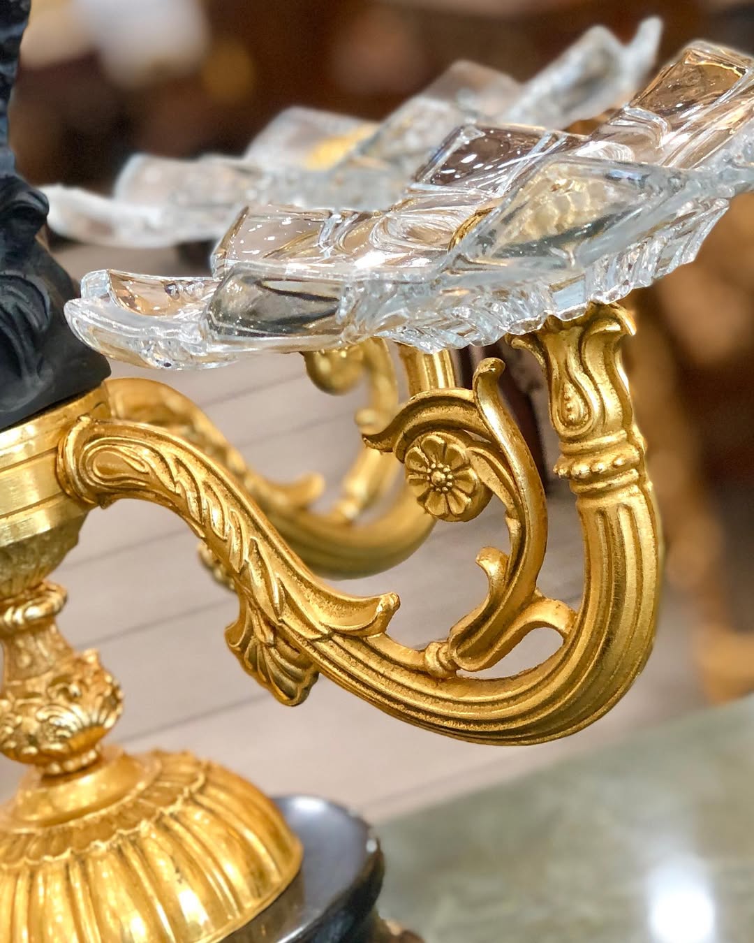 سنتر پیس ۴ شاخه زن گندم بدست - 