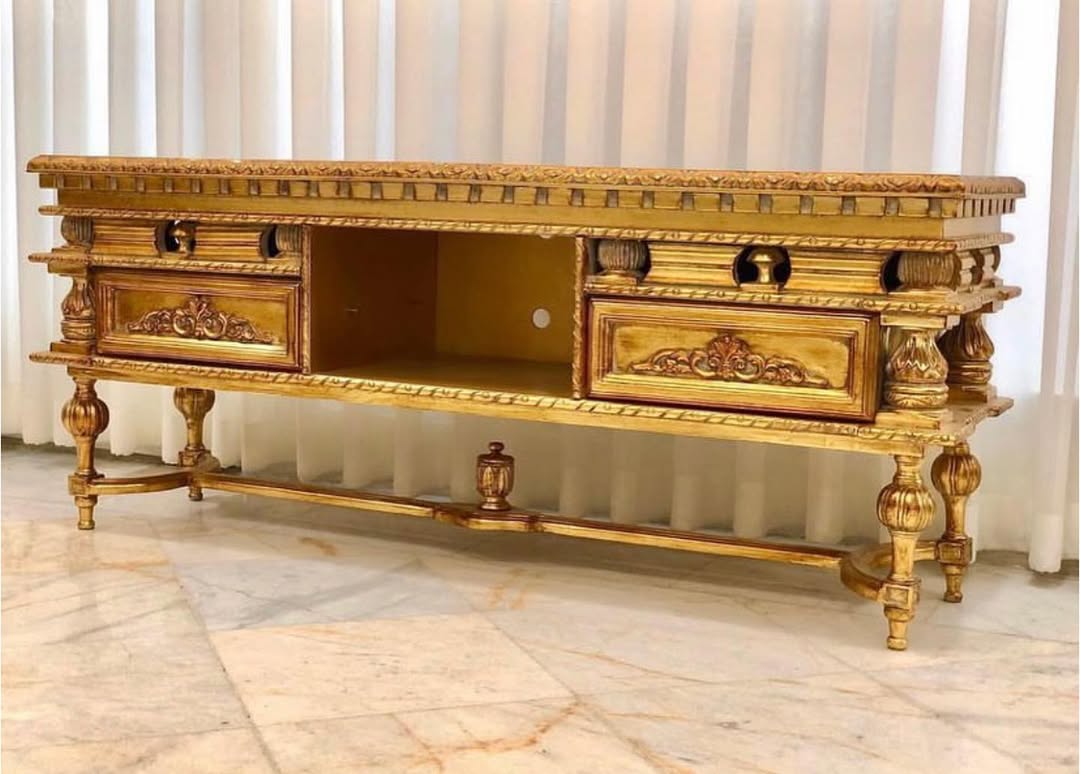 میز تلویزیون تمام چوب خراطی کاجی - 