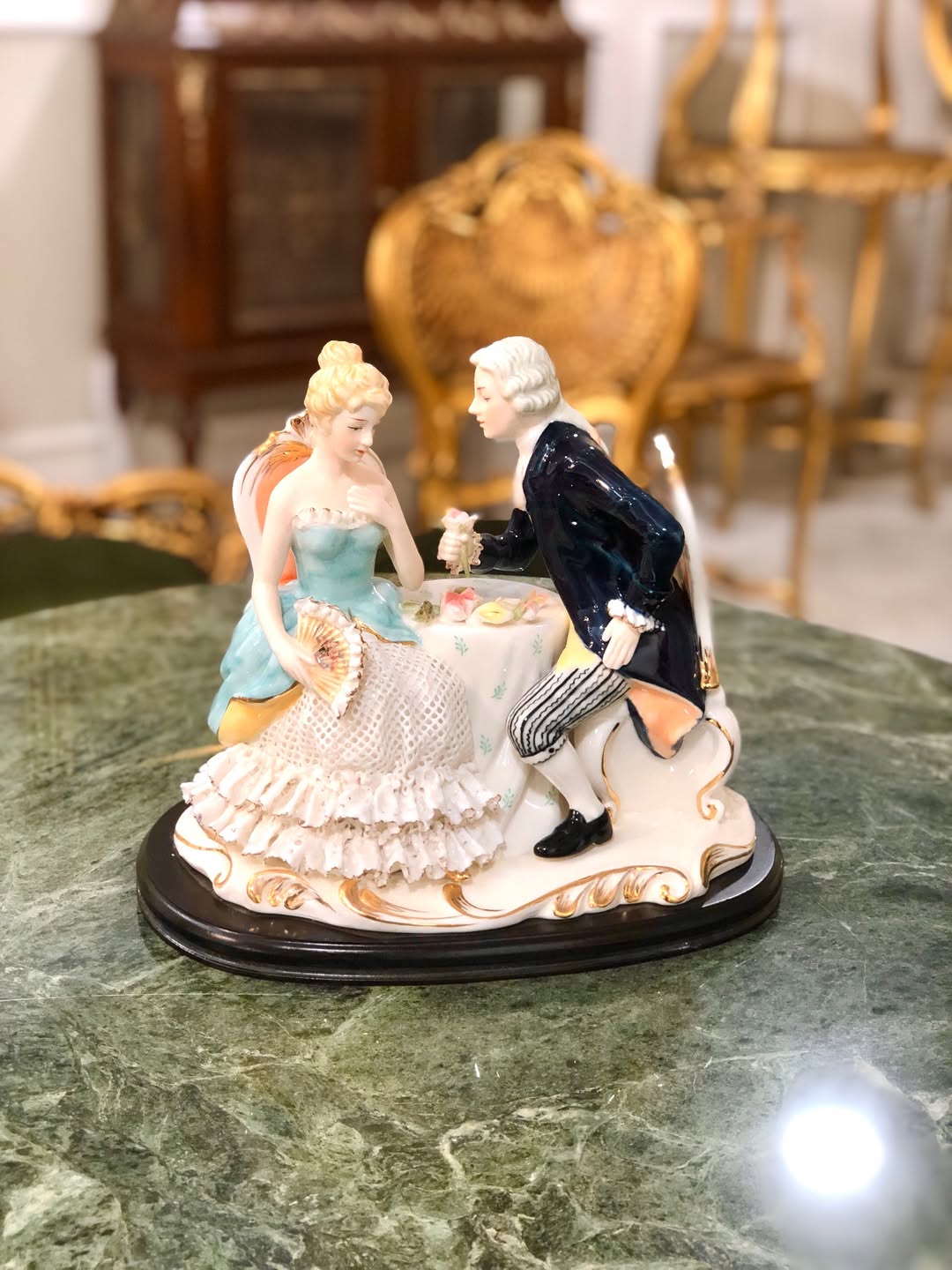 مجسمه چینی کاردست  - 