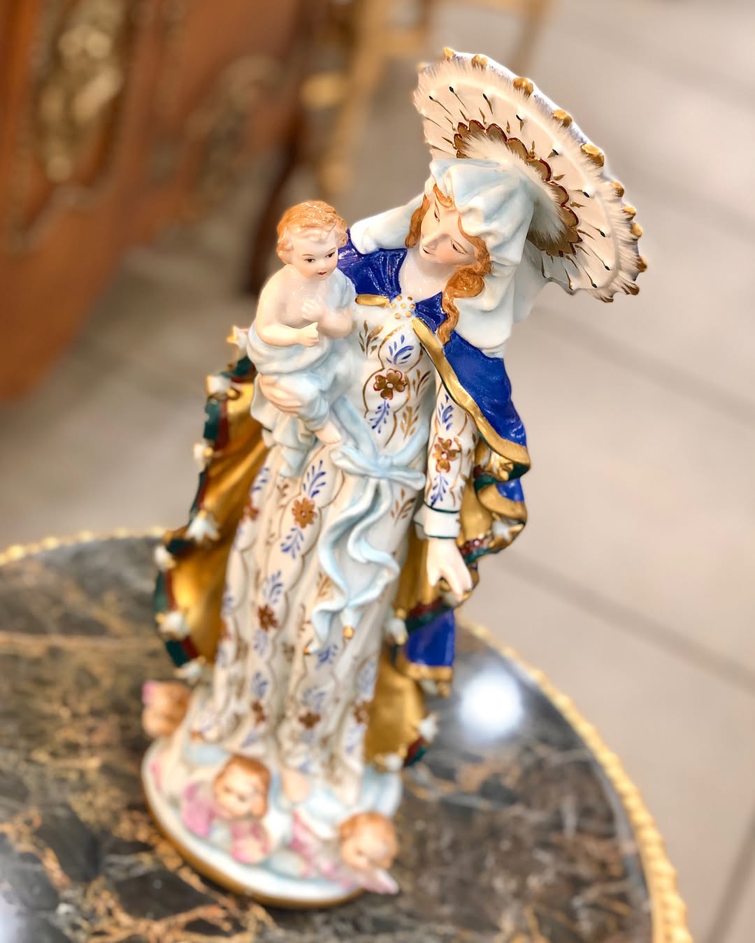 مجسمه‌‌ پرسلین دستساز  مریم مقدس - 