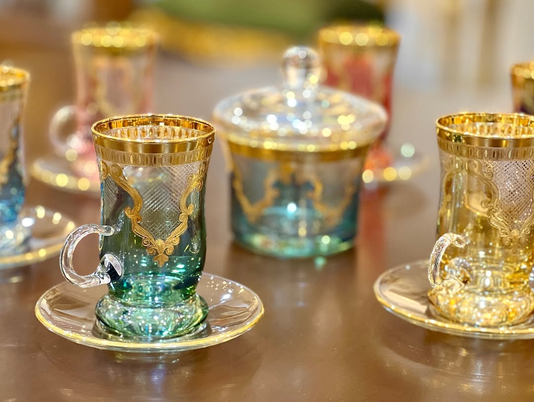 ظروف پذیرایی کمبی ۶عدد استکان نعلبکی - 