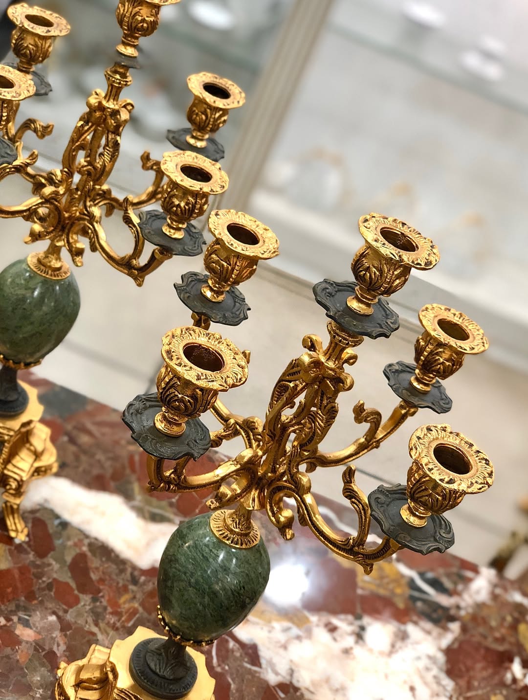 ساعت و شمعدان سنگ و برنز طرح لانچینی ایتالیا - 