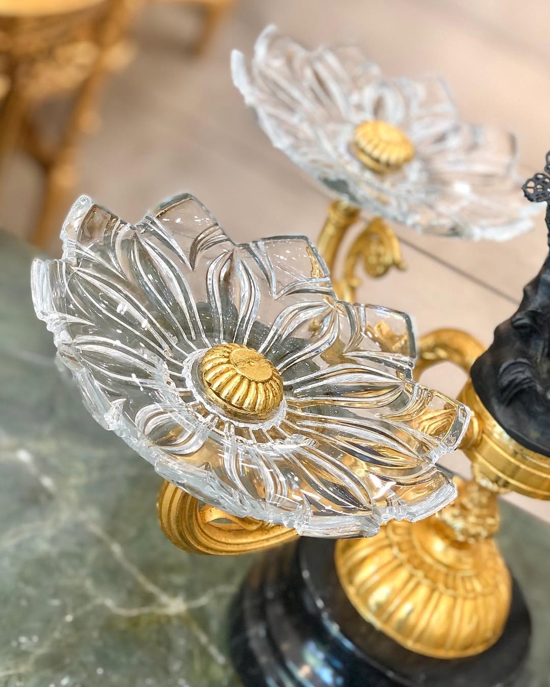 سنتر پیس ۴ شاخه زن گندم بدست - 