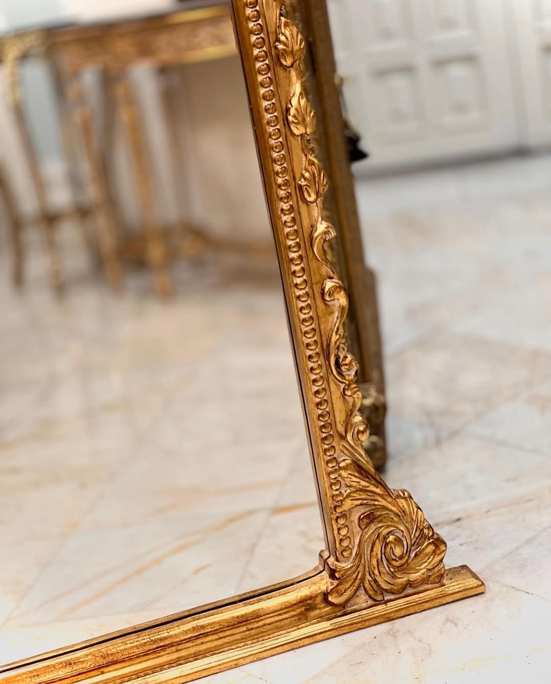 آینه و پاف‌دسته ورق‌طلا - 