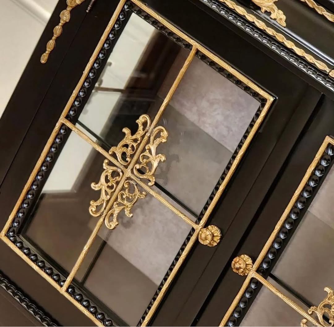 مینی ویترین الیزا دوکشو مشکی - 