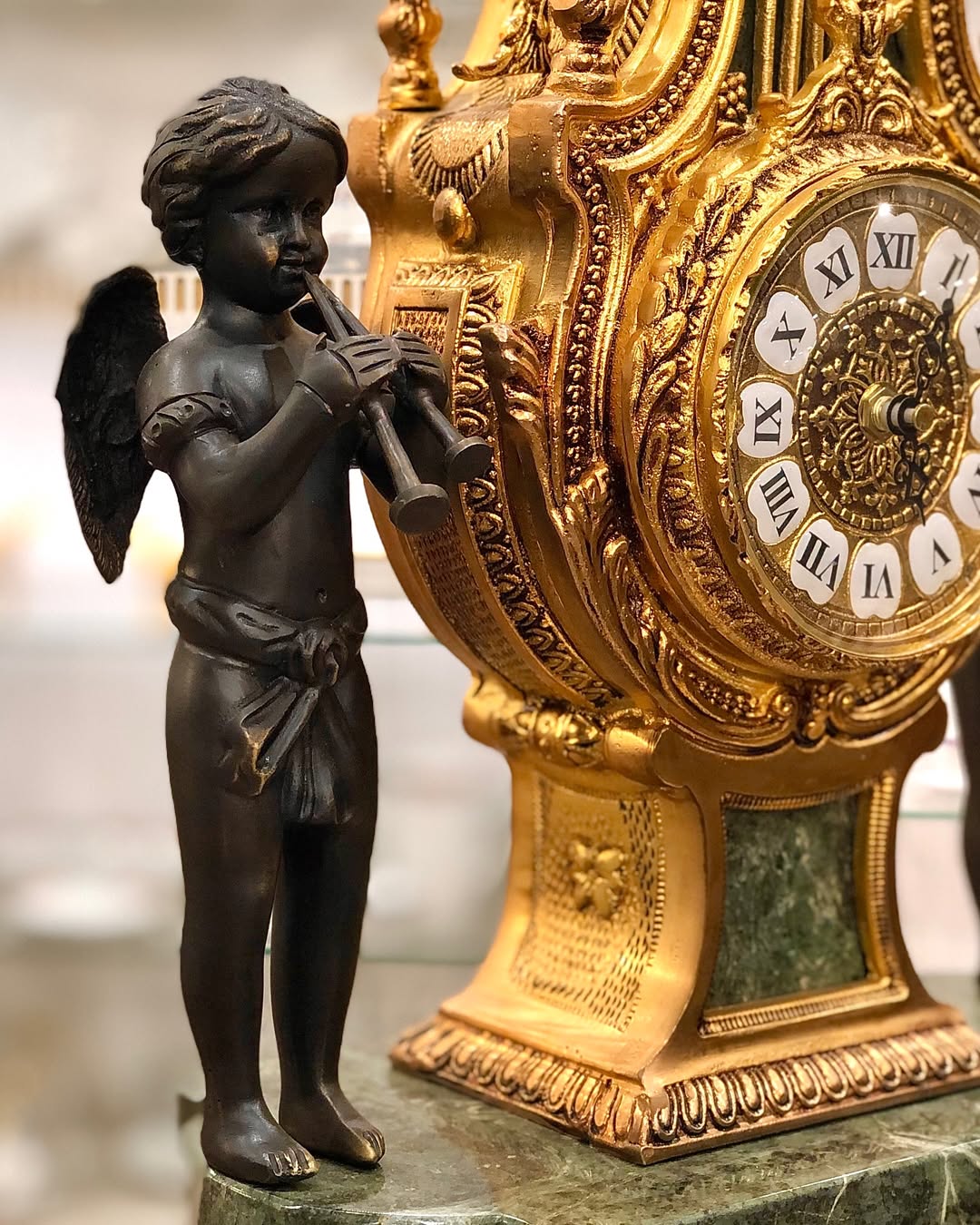 ساعت و شمعدان سنگ و برنز - 