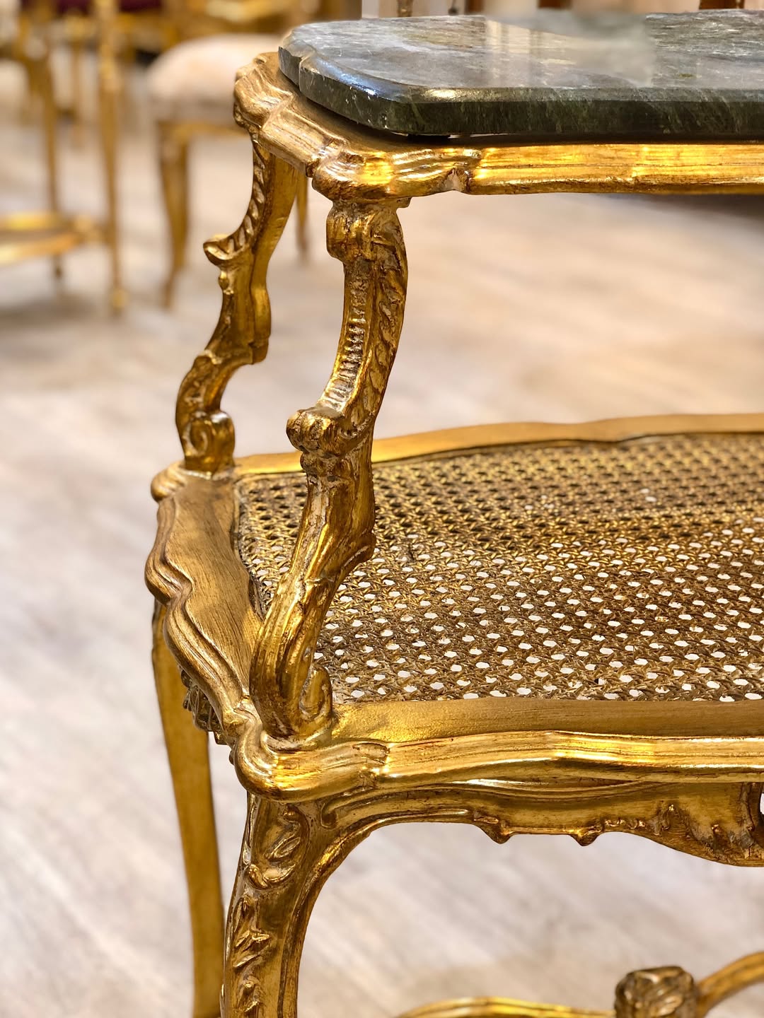 کافی‌تیبل دوطبقه تمام چوب - 