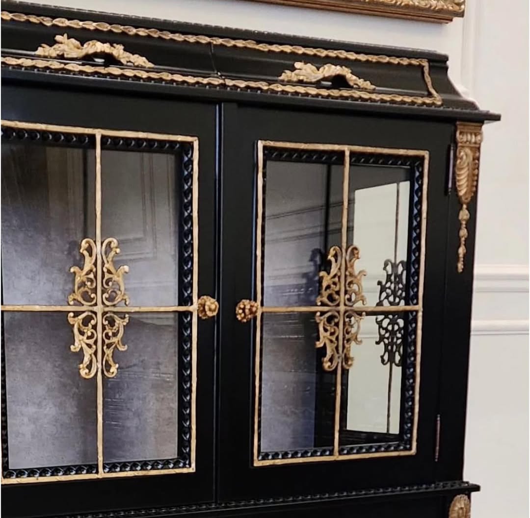 مینی ویترین الیزا دوکشو مشکی - 