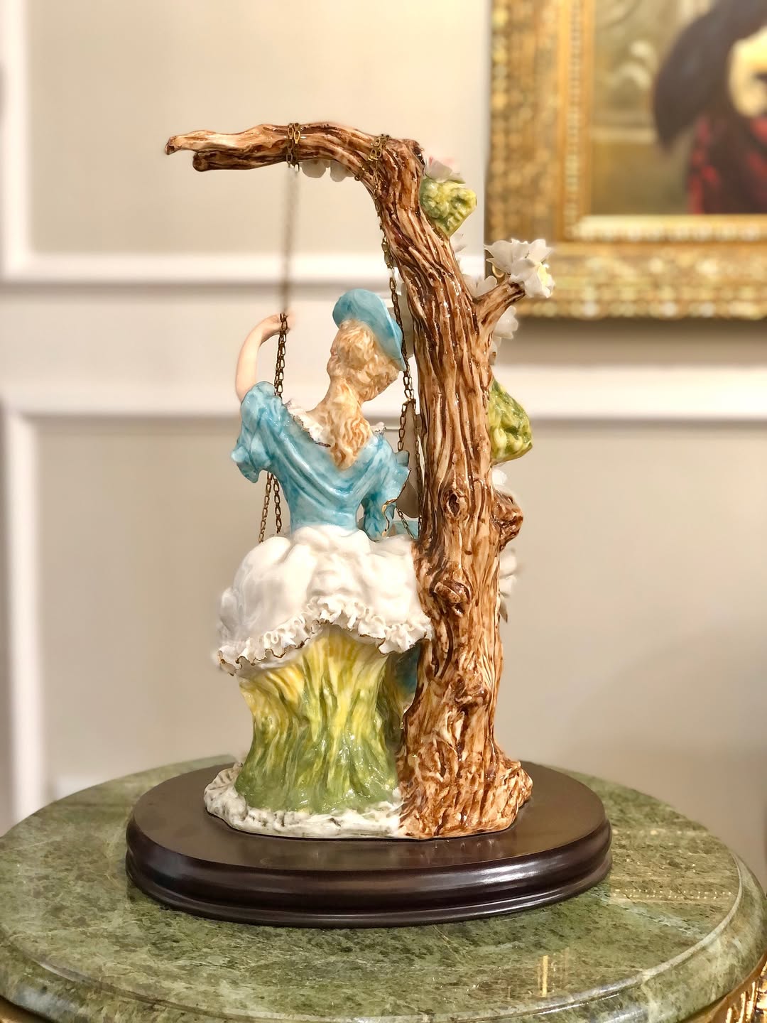 مجسمه دختر تاپ سوار - 