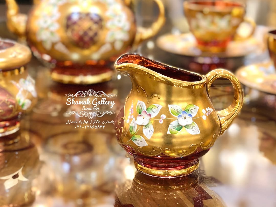 ست چای‌خوری طلاکوب گل‌برجسته قرمز - 