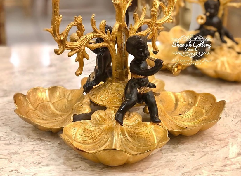 شمعدان سه شاخه روی اردوخوری ۴ خانه - 