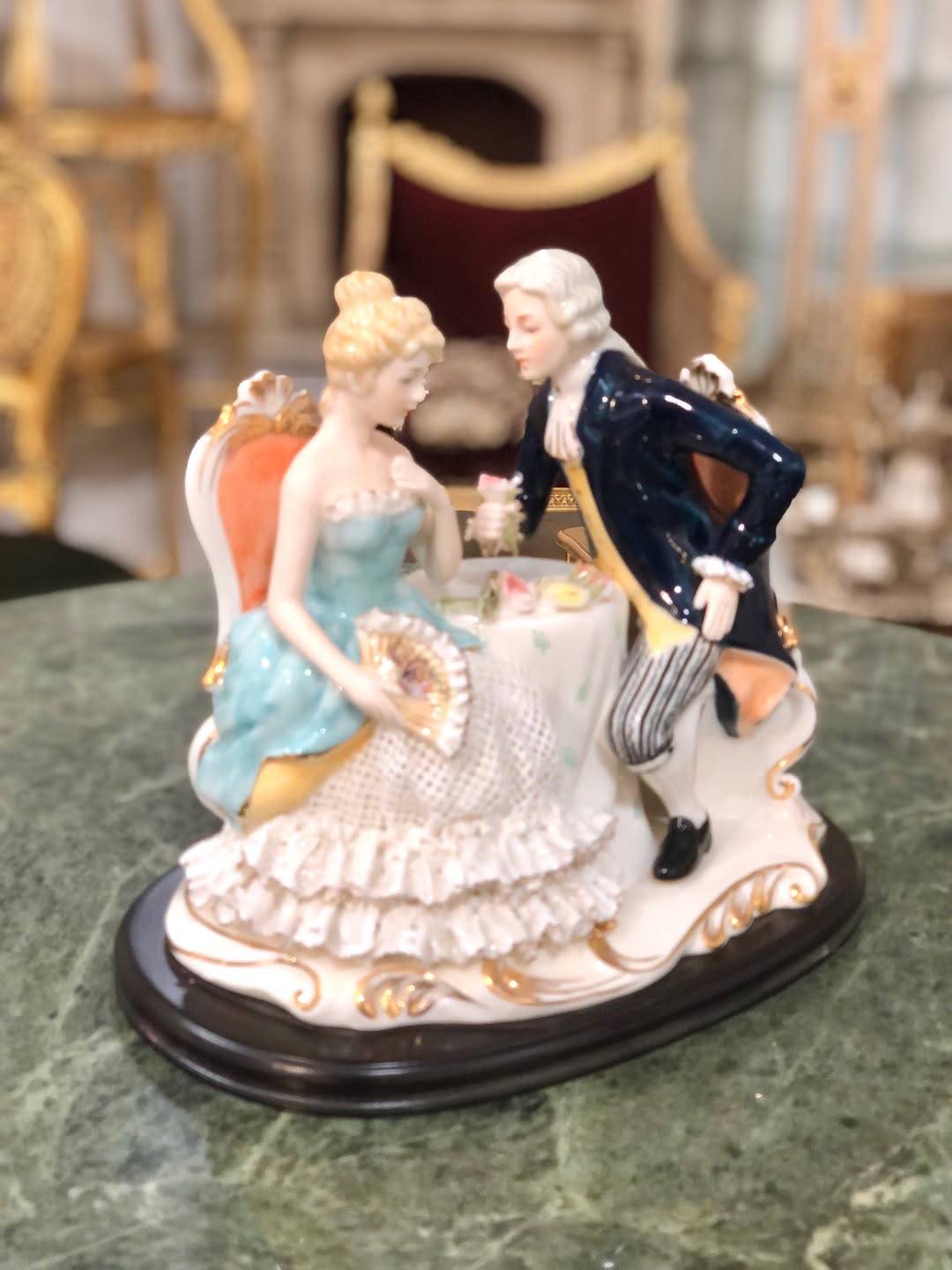 مجسمه چینی کاردست  - 