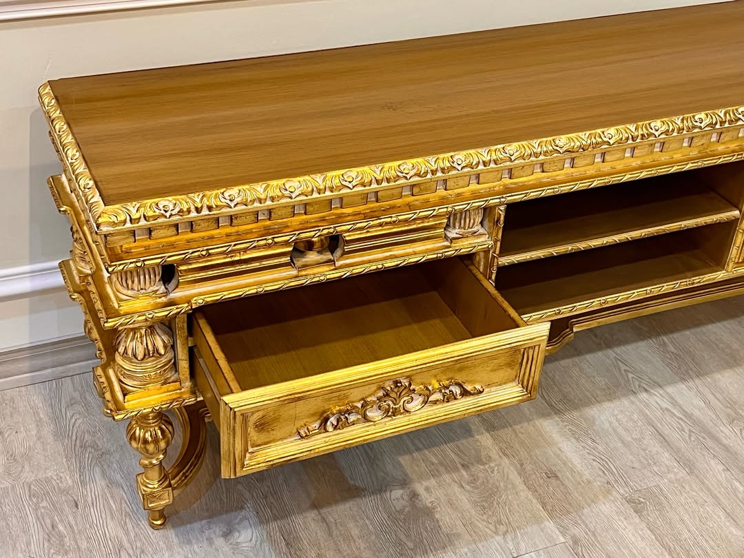 میز تلویزیون تمام چوب خراطی - طول ۱۶۰  - 