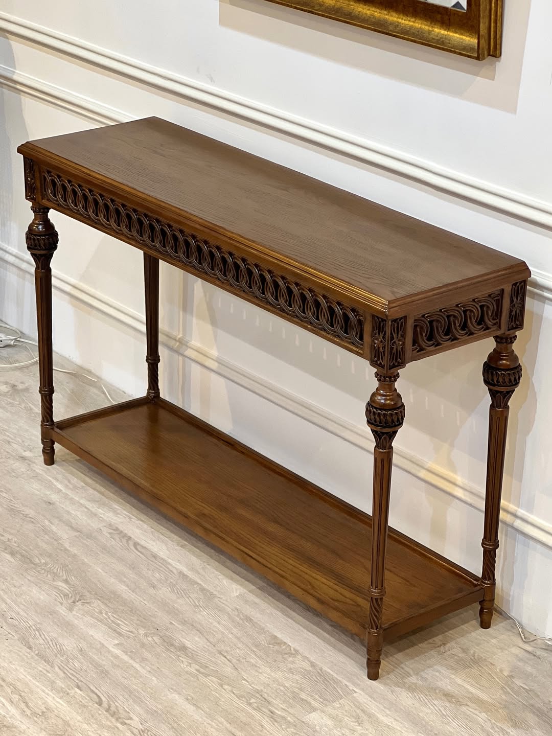 کنسول کنار دیواری پرکار گردویی‌  - 