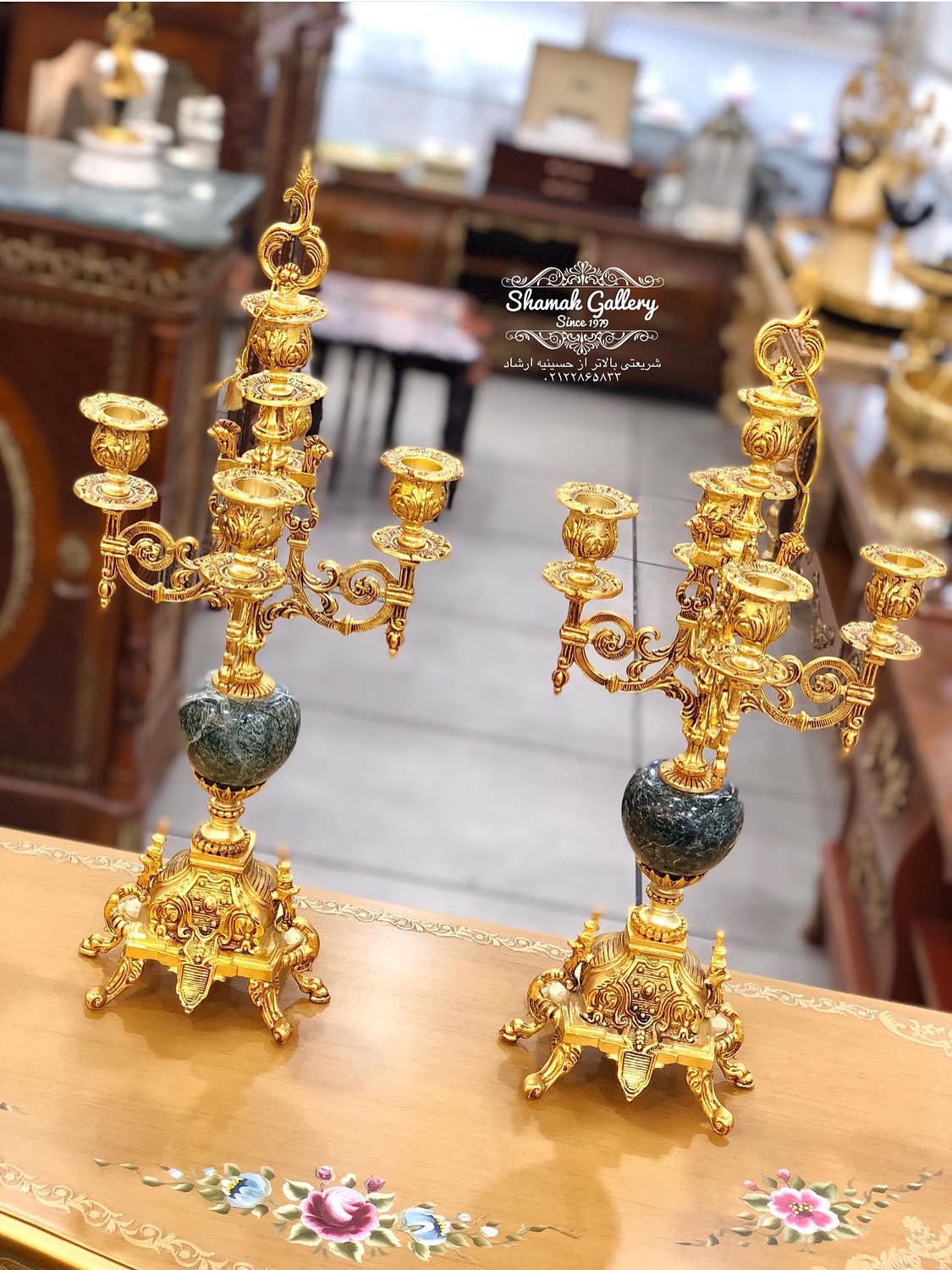 ساعت و شمعدان سنگ و برنز زن نشسته - 