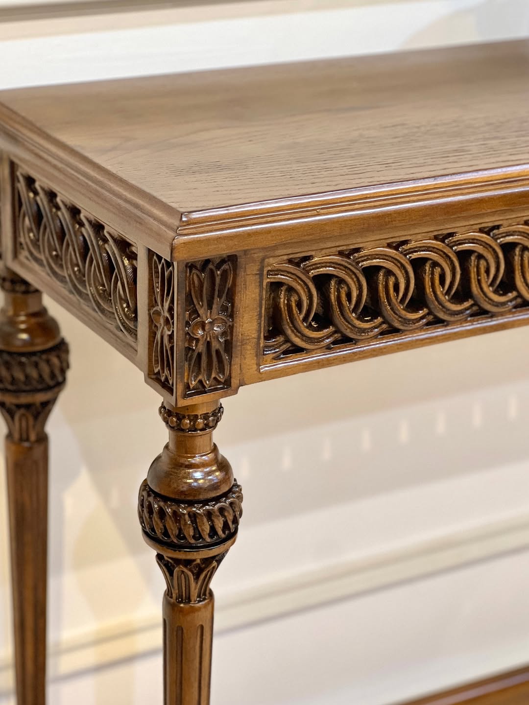 کنسول کنار دیواری پرکار گردویی‌  - 