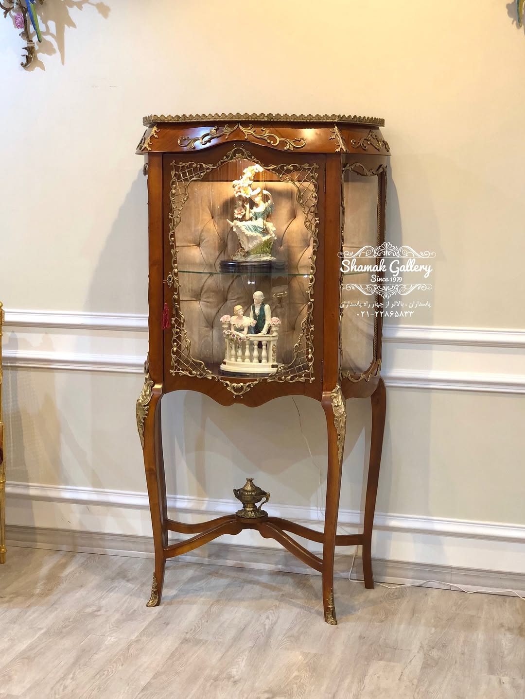 ویترین پایه بلند ایتالیا چوب و برنز - 