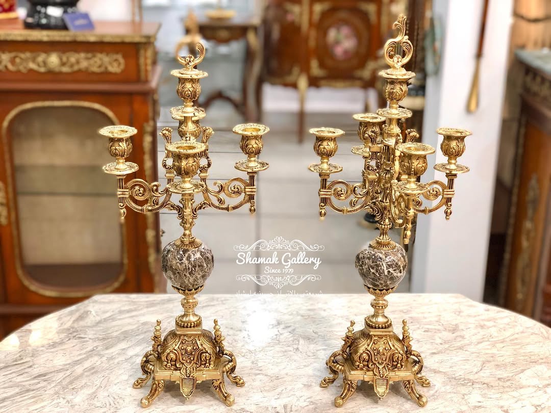 ساعت و شمعدان سنگ و برنز زن نشسته - 