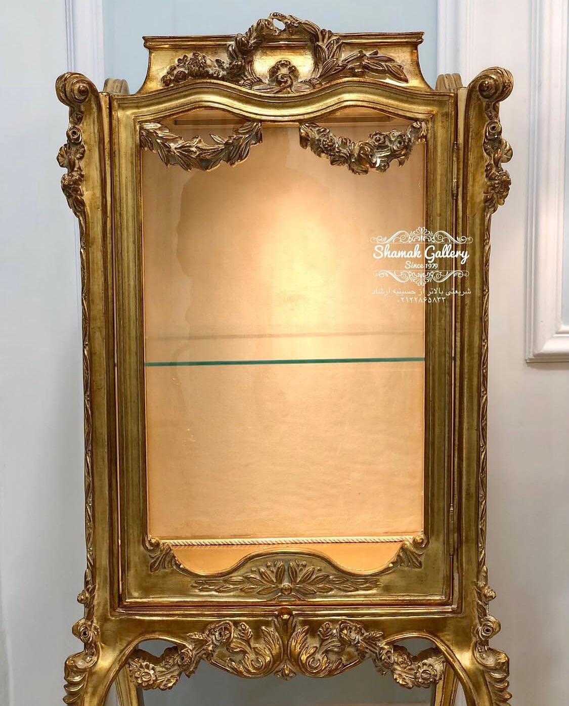 ویترین پایه بلند تمام چوب ریسه ای منبت مصری - 