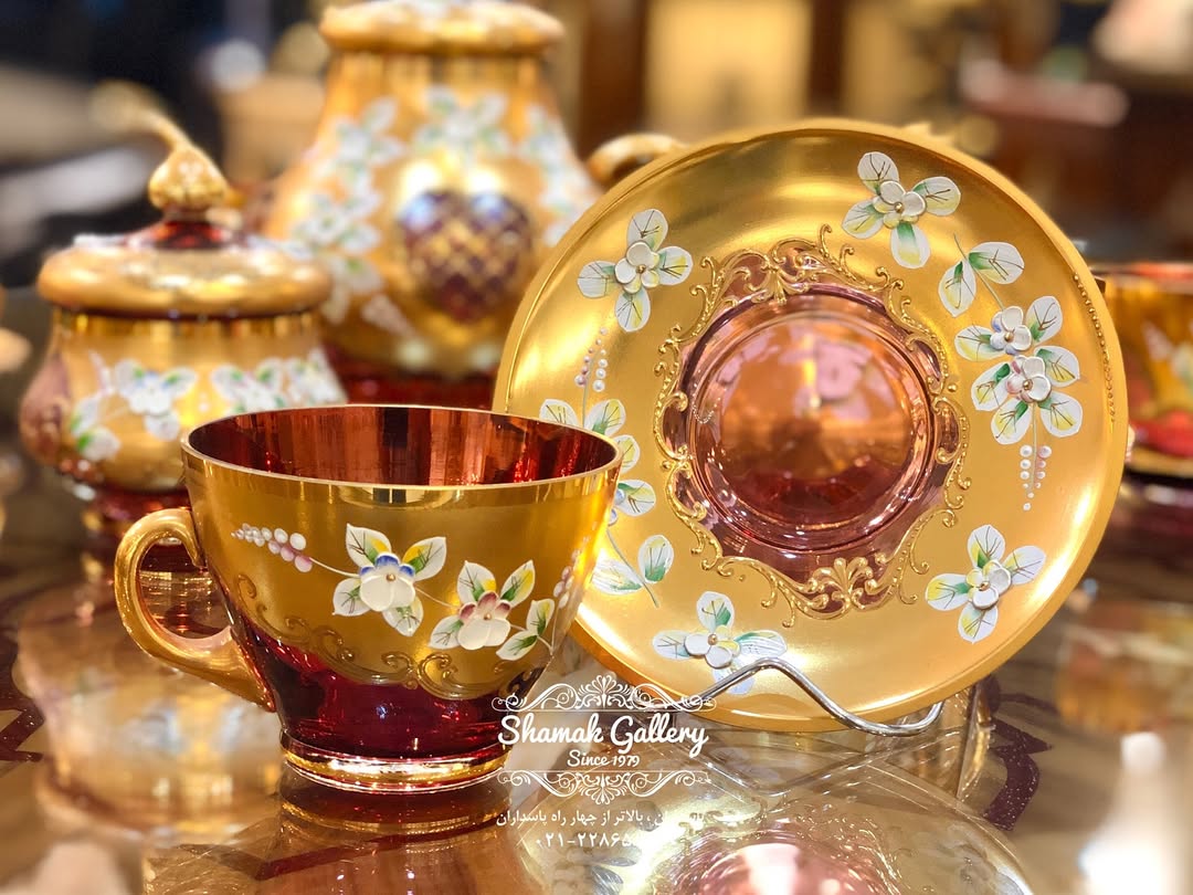 ست چای‌خوری طلاکوب گل‌برجسته قرمز - 