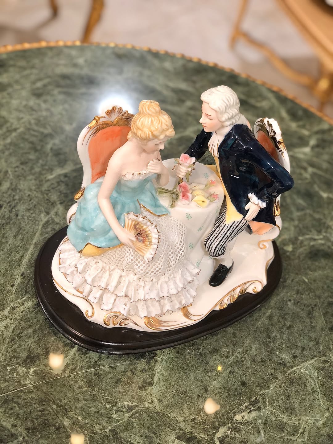 مجسمه چینی کاردست  - 