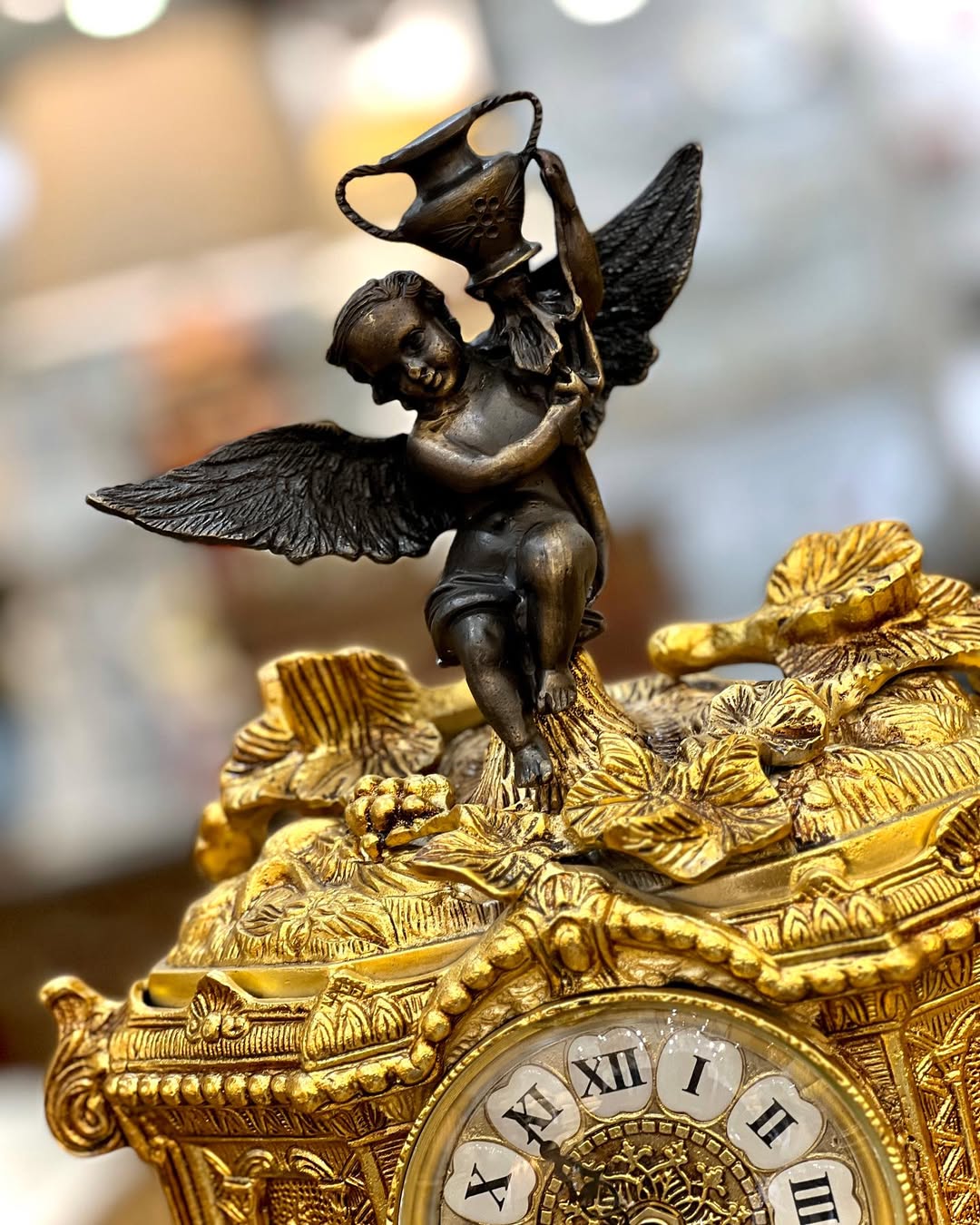 ساعت وشمعدان تمام برنز طرح ایتالیا - 