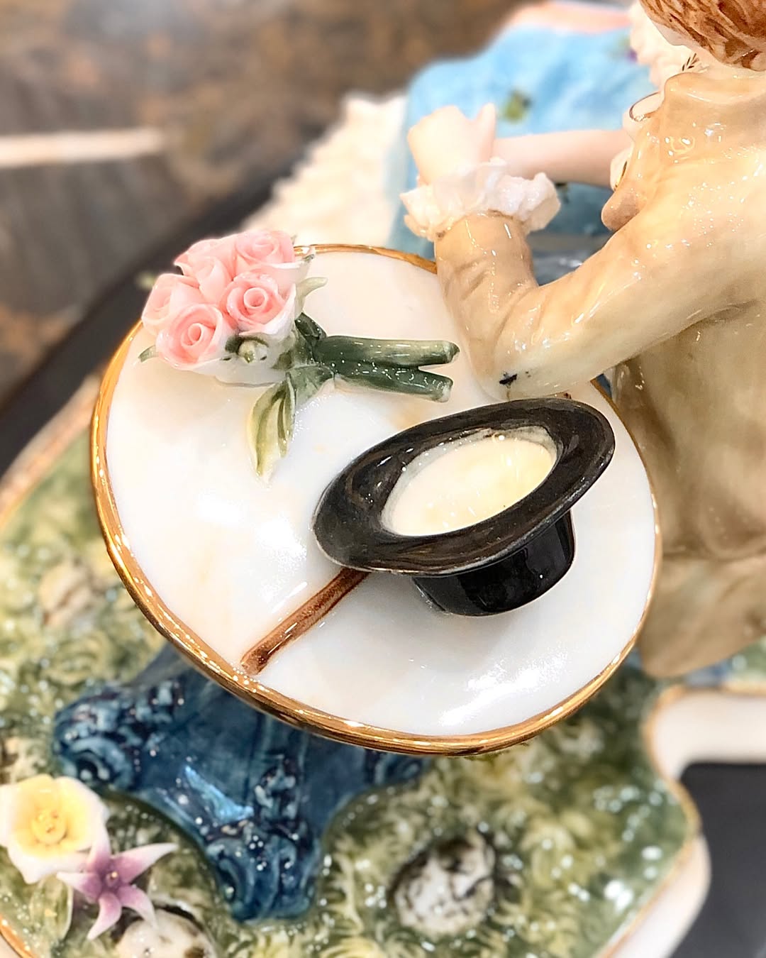 مجسمه چینی زن و مرد  - 