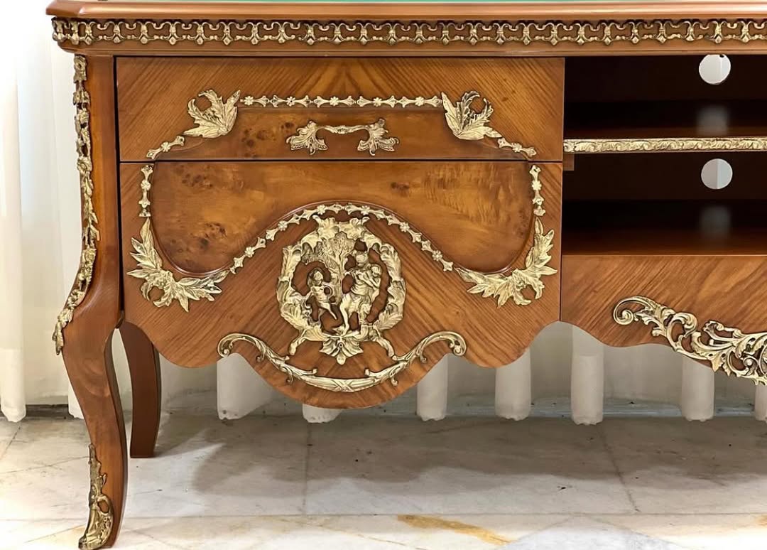 میز تلویزیون 4کشو سارینا 160 سانت برنزکوب - 